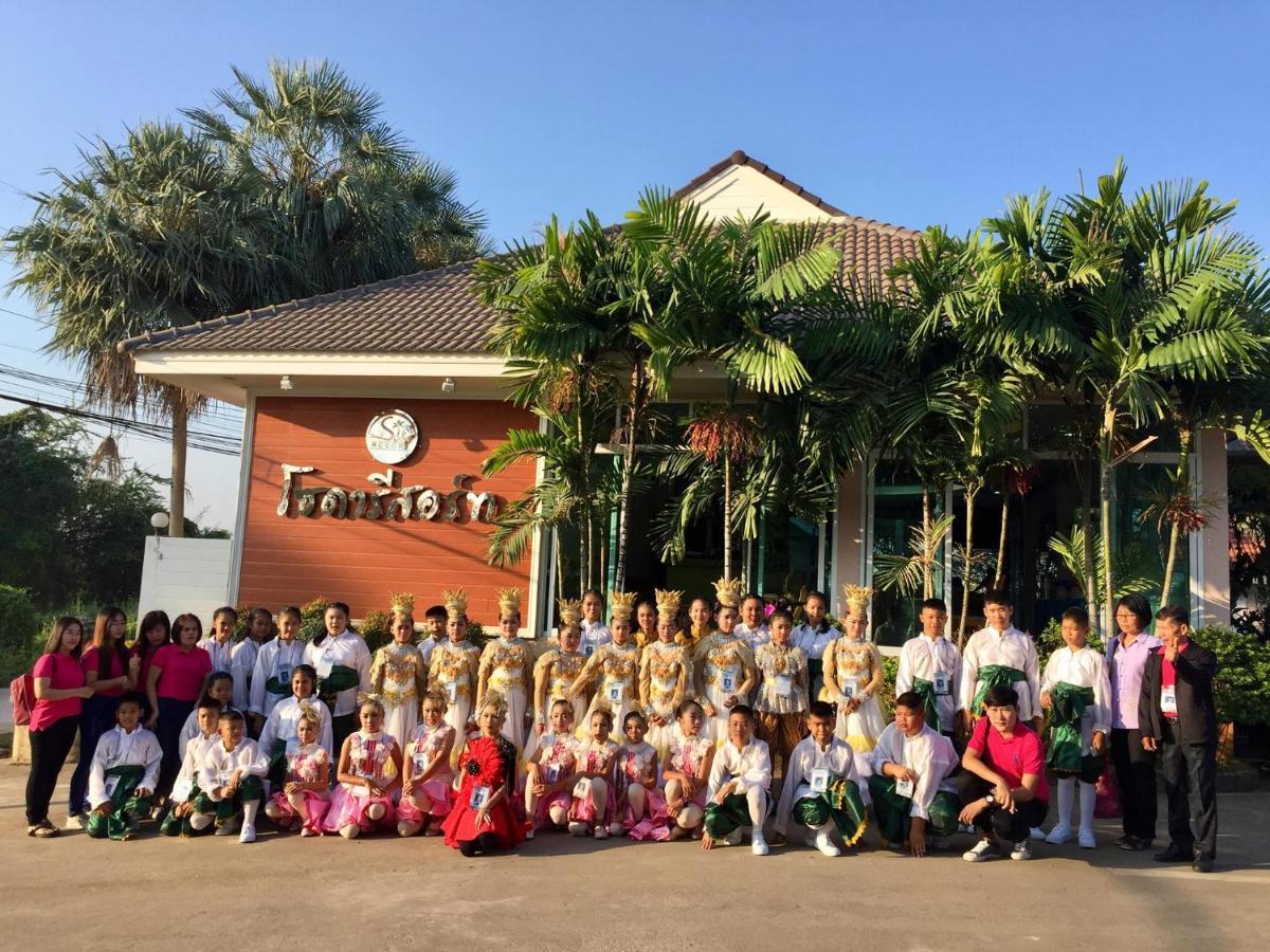 Soda Resort Kamphaeng Phet Ngoại thất bức ảnh