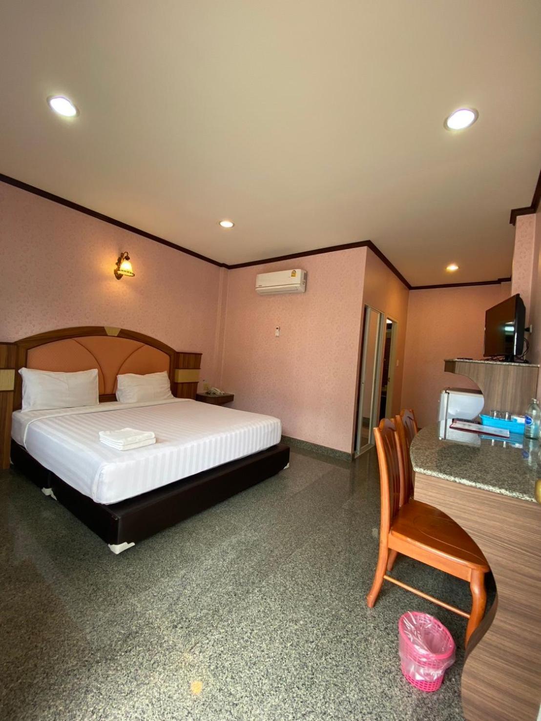 Soda Resort Kamphaeng Phet Ngoại thất bức ảnh